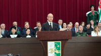 Первый замруководителя Администрации Президента России Сергей Кириенко зачитал приветственный адрес от Президента РФ Владимира Путина
