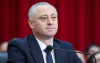 Бадра Гунба поздравил Владимира Путина с днем рождения