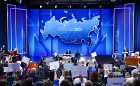 Владимир Путин: Россия продолжит защищать соотечественников за рубежом
