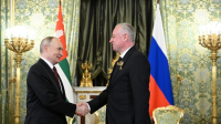 Бадра Гунба поздравил Владимира Путина с Днём народного единства